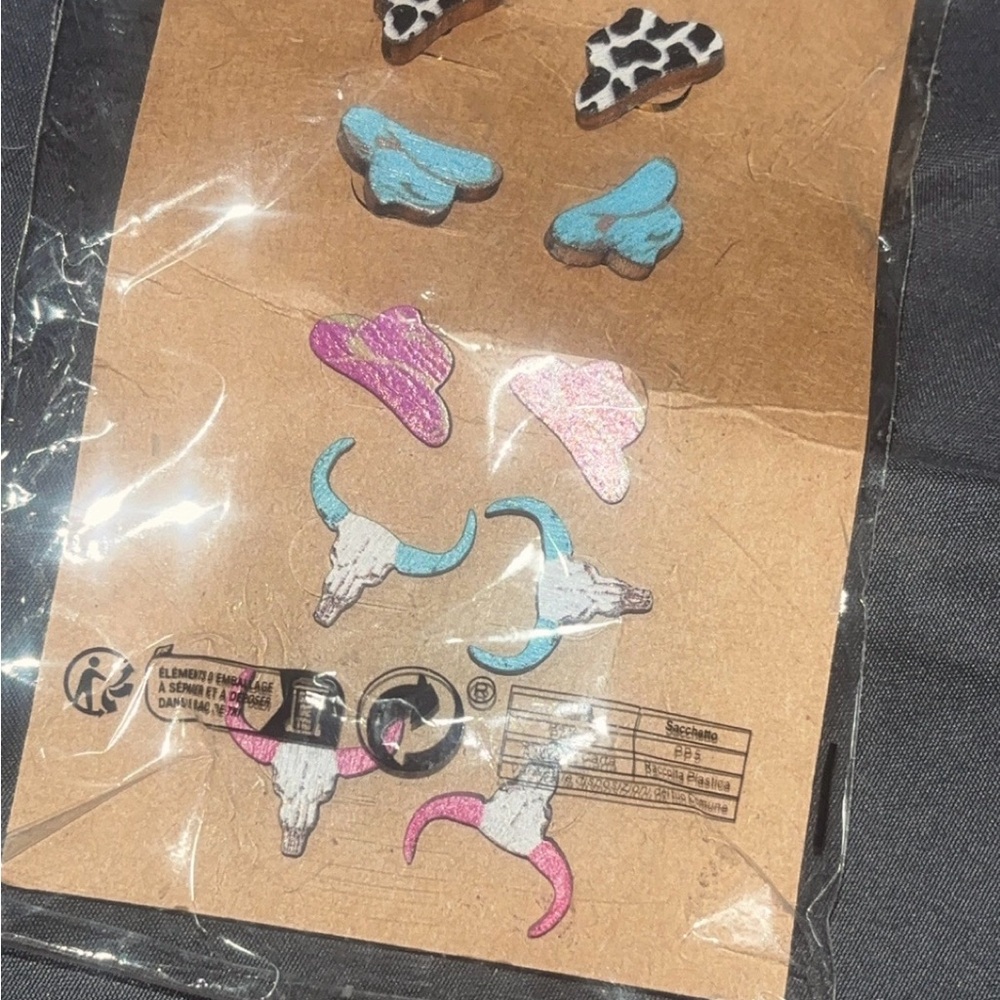 5 pack western earrings brand new